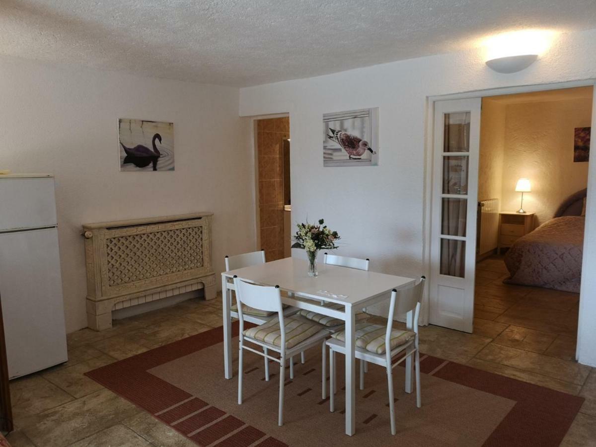 Mas Alto Apartments Сен-Бонне-де-Монтору Екстер'єр фото